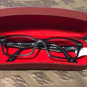 Boy’s Ray Ban frames